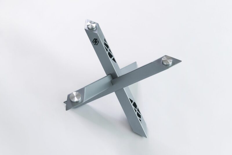 Kovová podnož Bamyca